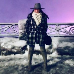 Meet your Posher, Jules